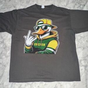 Graphic T-Shirt with oregon Duck Design